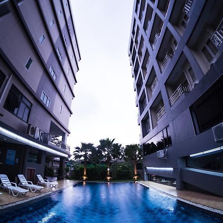 Apple Holiday Bangkok Extérieur photo