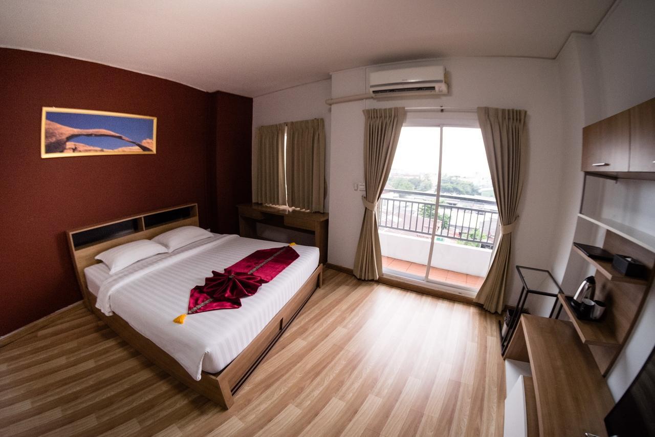 Apple Holiday Bangkok Extérieur photo