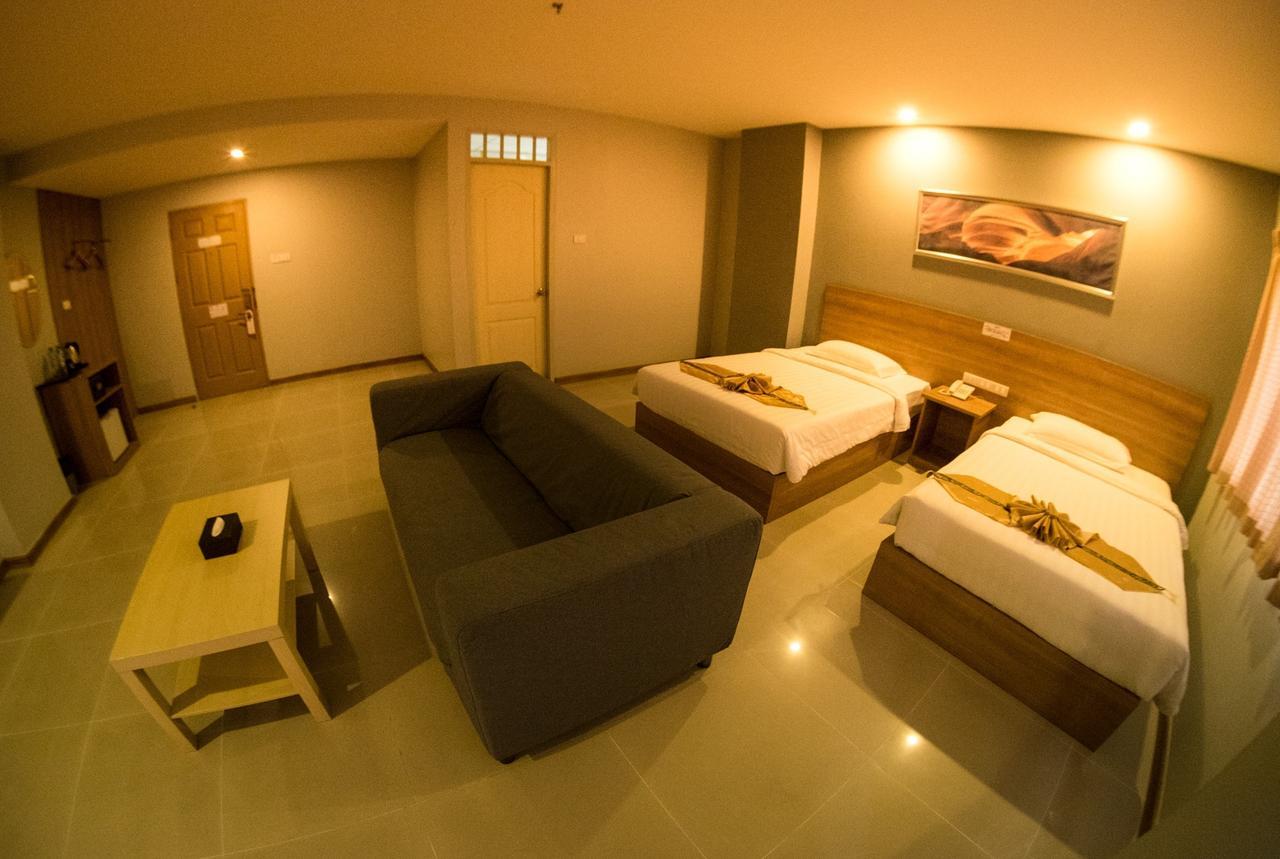 Apple Holiday Bangkok Extérieur photo