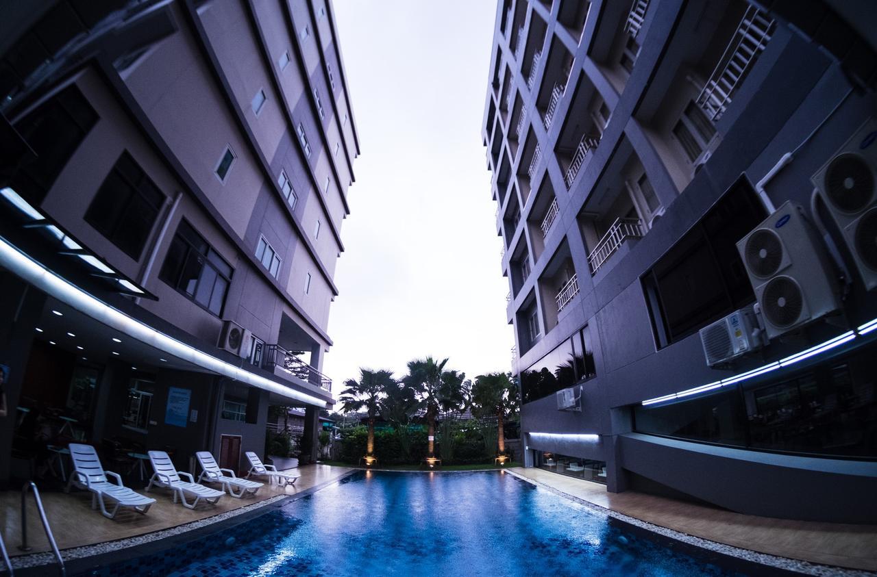 Apple Holiday Bangkok Extérieur photo