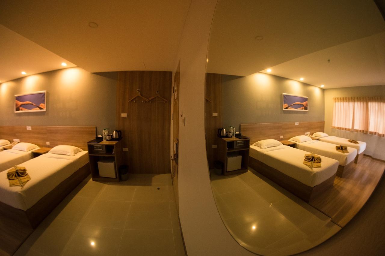 Apple Holiday Bangkok Extérieur photo