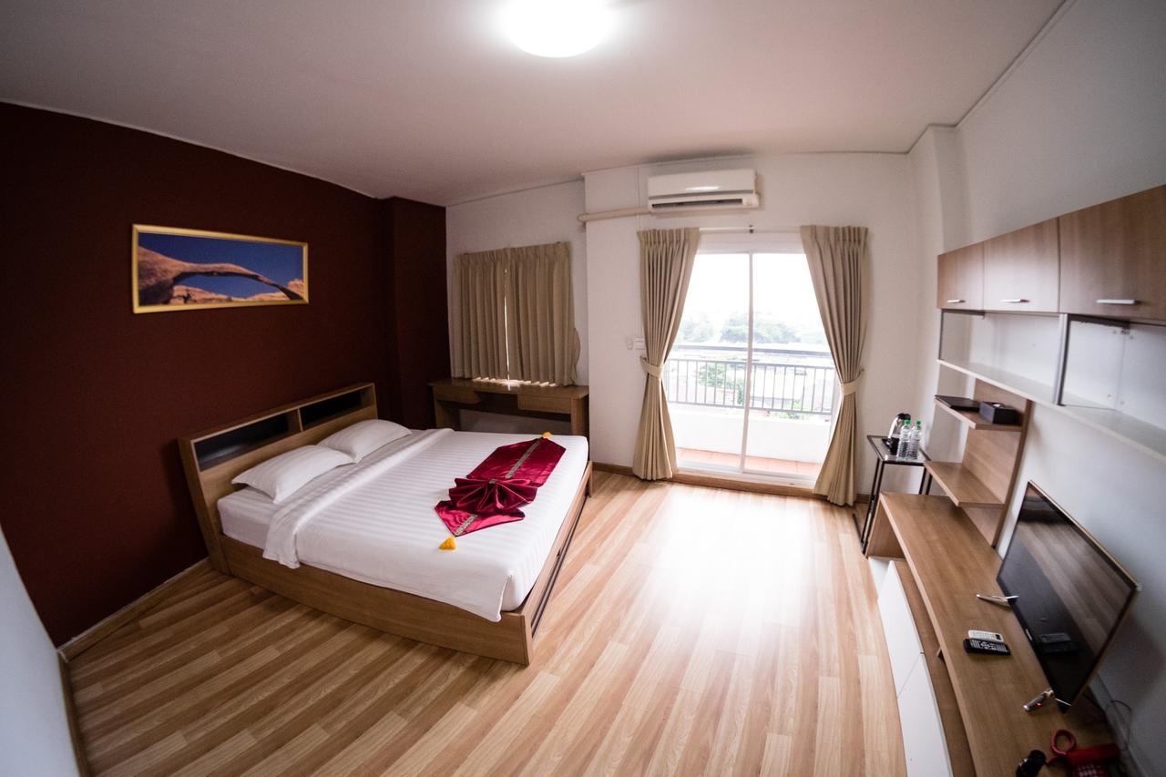 Apple Holiday Bangkok Extérieur photo