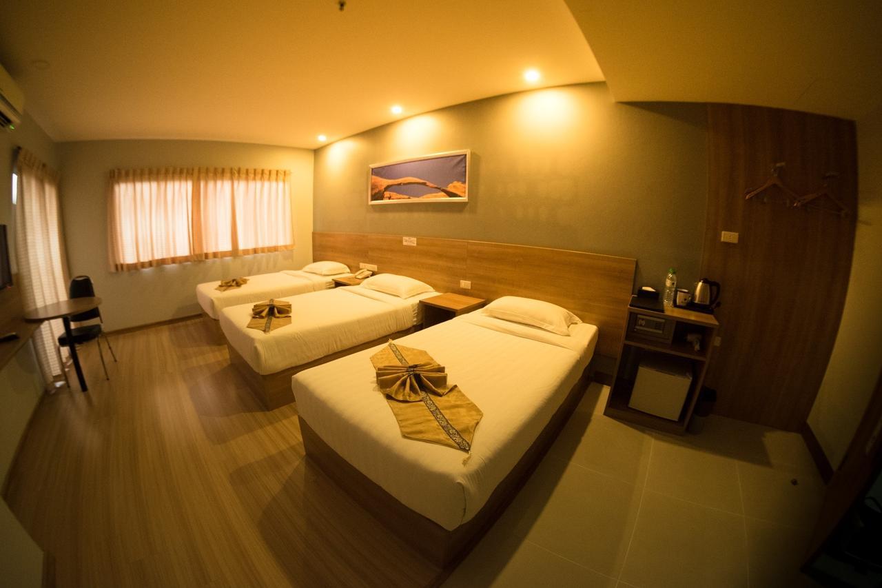 Apple Holiday Bangkok Extérieur photo