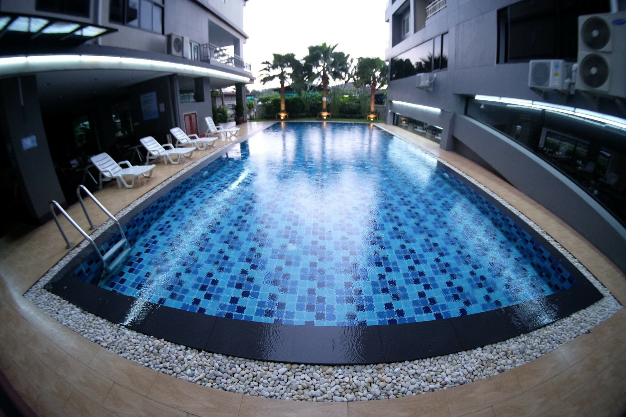Apple Holiday Bangkok Extérieur photo